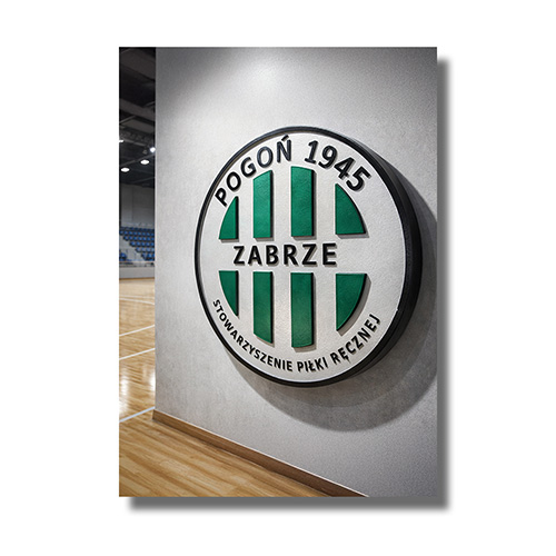 Plakat herb na ścianie